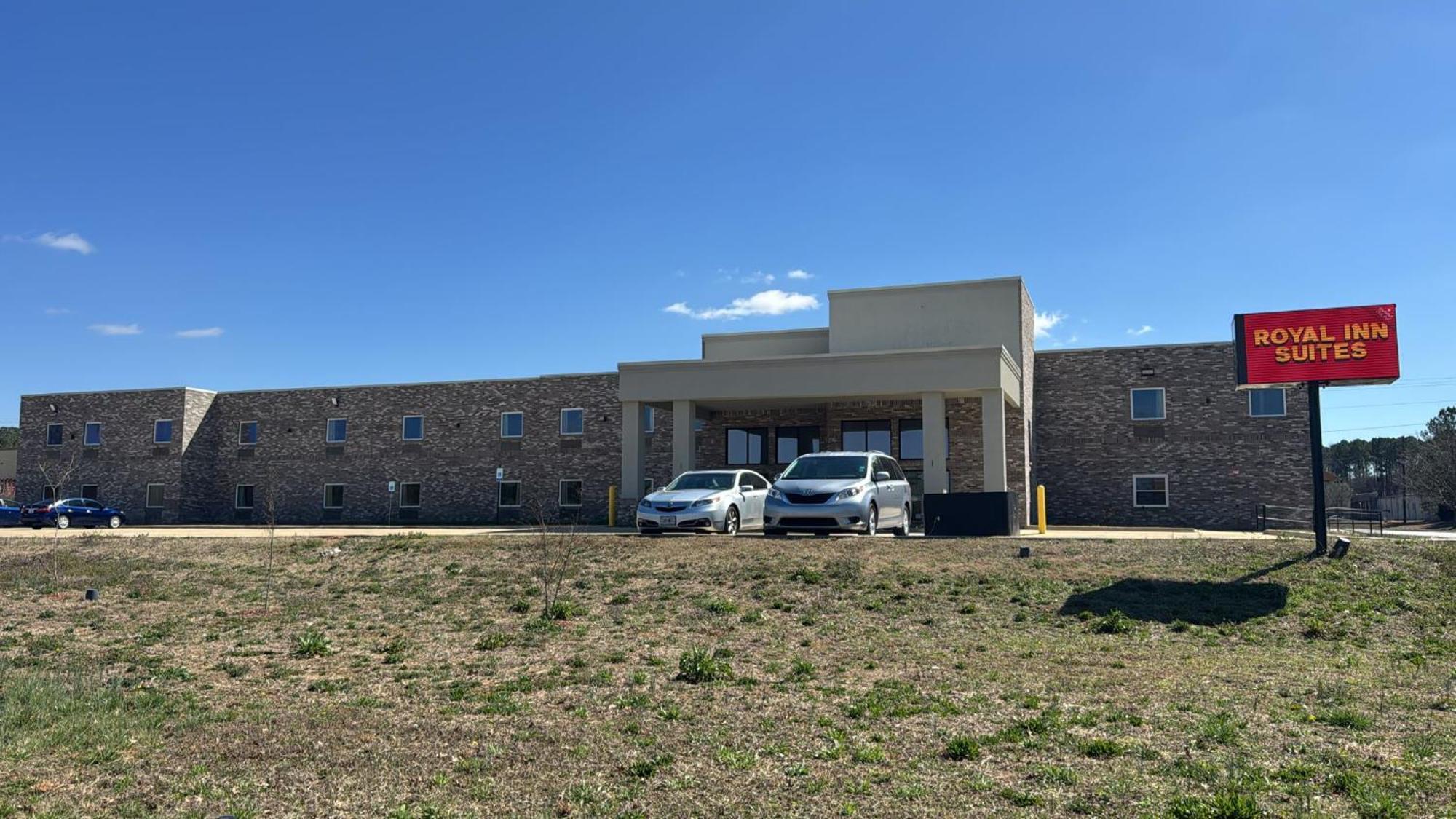 Royal Inn & Suites Adairsville Exterior photo